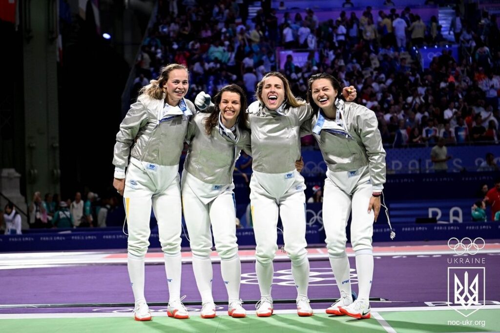 Перше «золото» України: українські фехтувальниці-шаблістки стали олімпійськими чемпіонками 2024