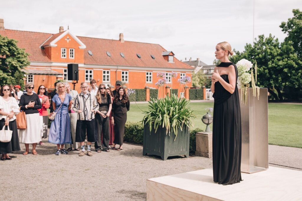 Інноваційність, повернення до ткацтва та аеробіка 80-х — залаштунки Тижня моди в Копенгагені