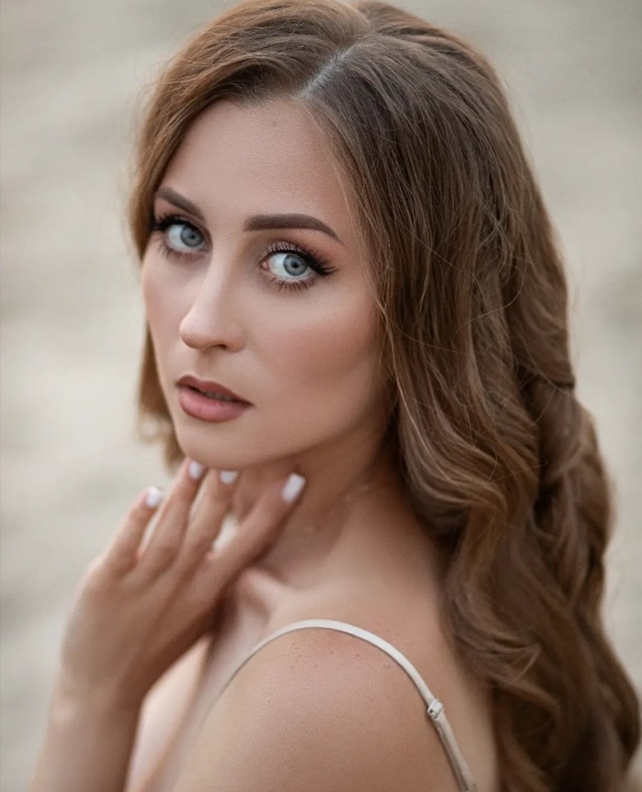 Новий трек «Пташечка»: Yuliya Lutsenko розповіла про виклики жінок, змушених залишити Україну