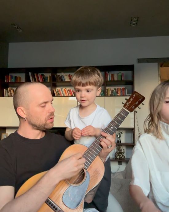 Міша Кацурін показав фото 3-річного сина з пов'язкою на обличчі й розповів, що сталося: "Перші шви"