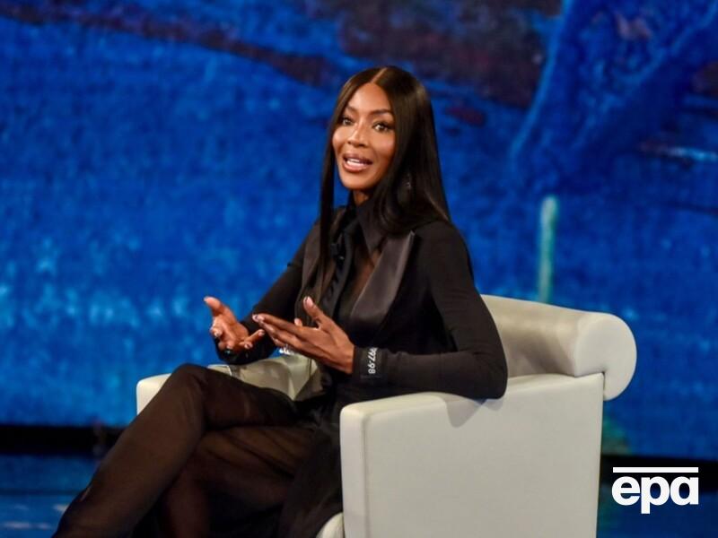 Кемпбелл витрачала на розкішні номери й перельоти гроші з фонду, який створила для боротьби зі злиднями Кемпбелл витрачала на розкішні номери й перельоти гроші з фонду, який створила для боротьби зі злиднями