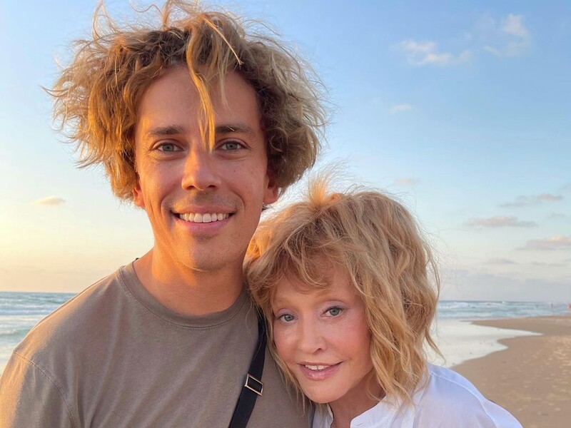 Галкін показав, як вони з Пугачовою дресирують свого пса Галкін показав, як вони з Пугачовою дресирують свого пса