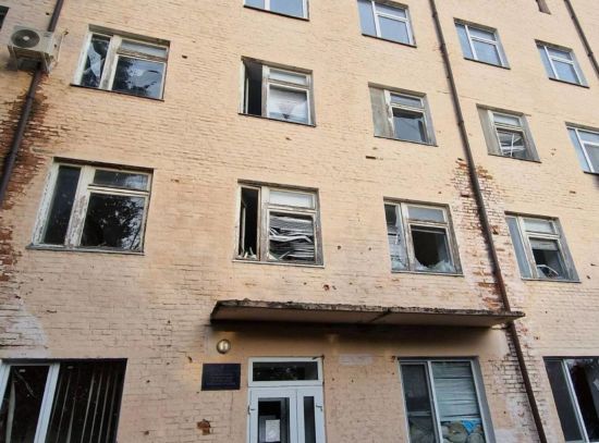 Росіяни ударили по лікарні на Чернігівщині (фото)