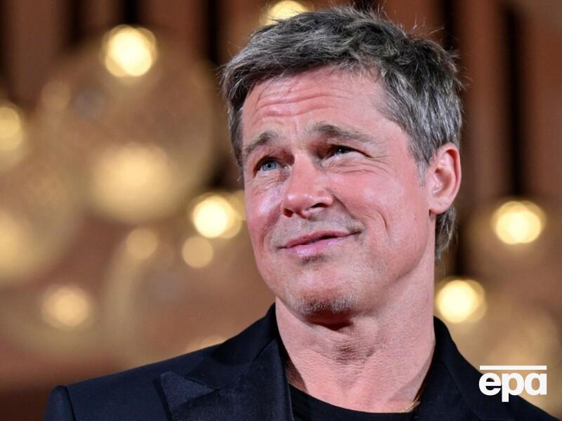 60-річний Пітт засвітився на Венеціанському кінофестивалі з 32-річною обраницею. Фото 60-річний Пітт засвітився на Венеціанському кінофестивалі з 32-річною обраницею. Фото