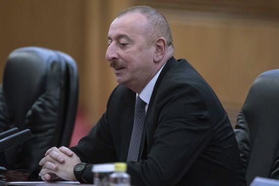 Азербайджан може допомогти в мирних переговорах РФ та України: Алієв розкрив деталі