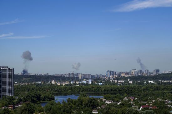 Росіяни потужно вдарили по Києву "Шахедами": що відомо про наслідки і потерпілих