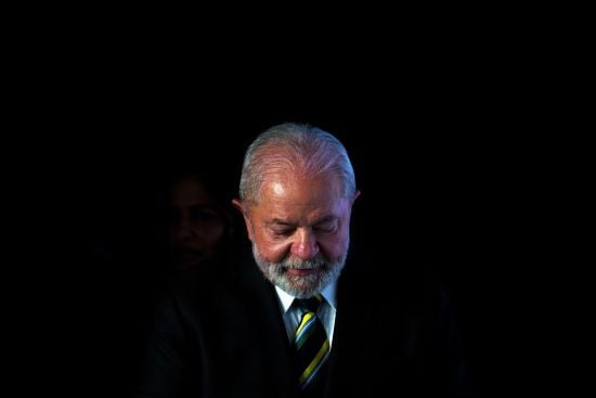 Президент Бразилії закликав зупинити війну в Україні по лінії фронту