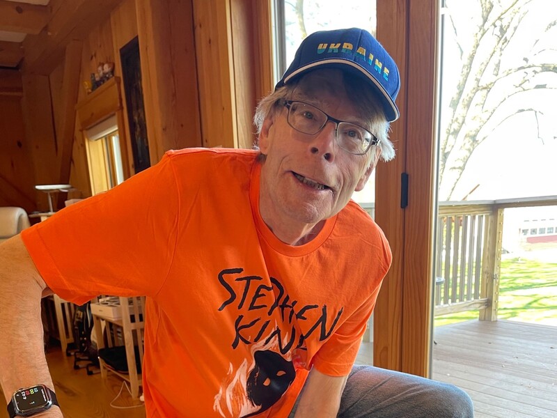 Стівен Кінг: Росіяни отримують своє лайно, і вони на це заслуговують Стівен Кінг: Росіяни отримують своє лайно, і вони на це заслуговують