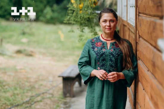 Відома акторка шокувала, як окупанти зруйнували дім її бабусі на Херсонщині: "Вигорають цілі вулиці"