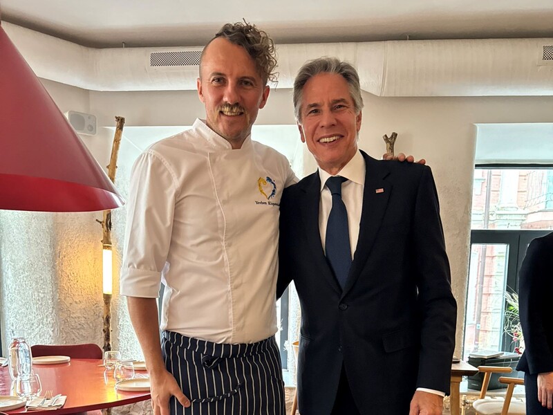 Як Клопотенко у своєму ресторані переконував Блінкена "приймати правильні далекобійні рішення". Фото