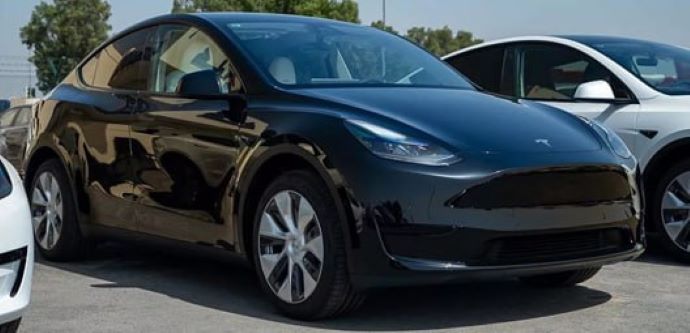 В Україну завозять більше вживаних електромобілів: що обирають українці