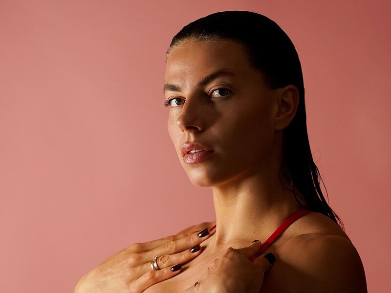 Бех-Романчук показала, що носить у своїй сумці Бех-Романчук показала, що носить у своїй сумці