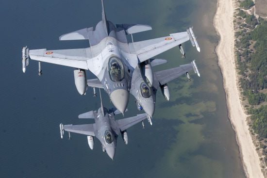 Латвія здійняла винищувачі НАТО на кордоні з Білоруссю: причина виявилася несподіваною