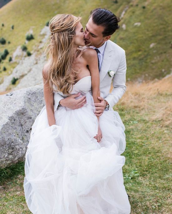 Дружина Олександра Скічка у річницю шлюбу показала, яким було їхнє казкове весілля в Грузії