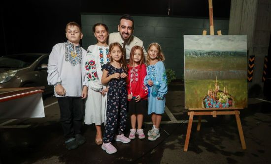 Об’єдналися на парковці, щоб зібрати 740 000 гривень для допомоги Запоріжжю