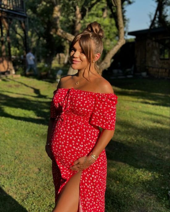 Блогерка Верба показала обличчя новонародженої донечки і розповіла про свій стан після кесаревого