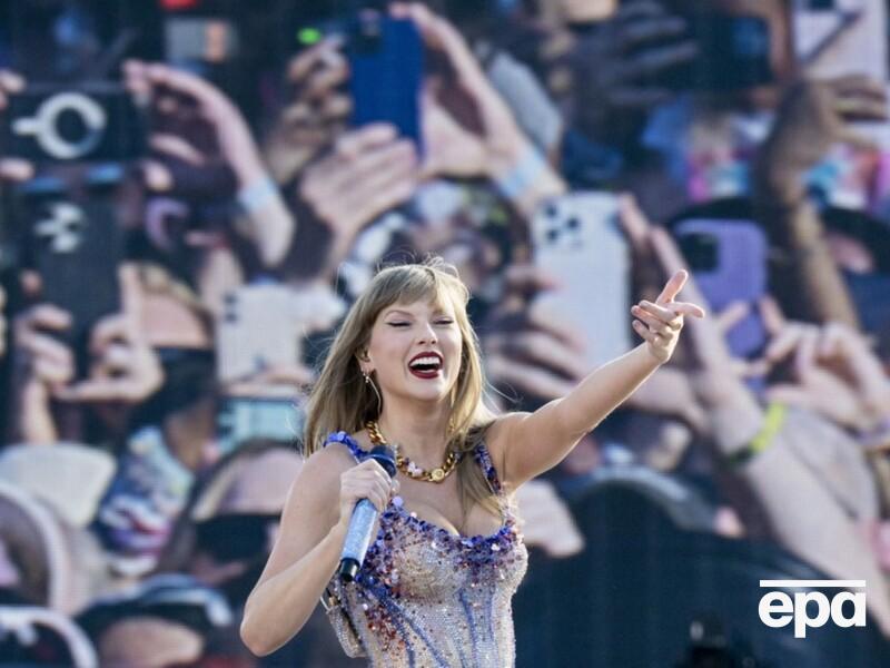 Свіфт, яку називають найвпливовішою співачкою у світі, порівняла Трампа з хаосом і підтримала Гарріс Свіфт, яку називають найвпливовішою співачкою у світі, порівняла Трампа з хаосом і підтримала Гарріс
