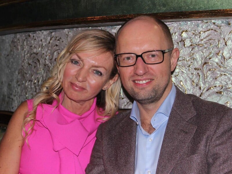 Яценюк: У сестри була четверта стадія саркоми. Вона не просто боролася, а за вісім місяців до смерті бігала 5 км Яценюк: У сестри була четверта стадія саркоми. Вона не просто боролася, а за вісім місяців до смерті бігала 5 км