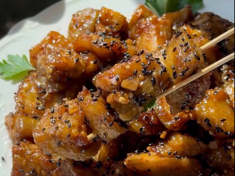 Змішайте це з олією – і отримаєтє карамелізовані баклажани по-азійські, наче в китайському кафе