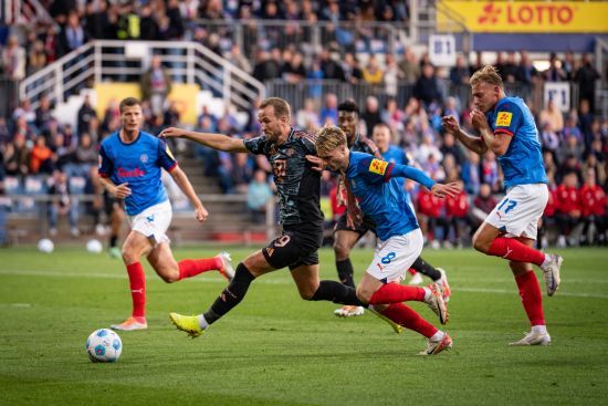 "Баварія" з хет-триком Кейна завдала нищівної поразки новачку Бундесліги (відео)