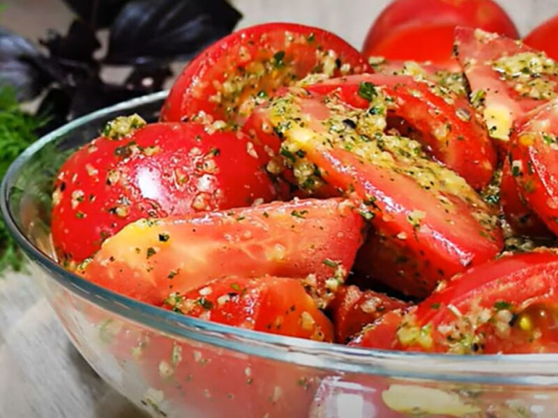 Подрібніть це у блендері – і салат вийде смачним і ароматним. Рецепт секретного маринаду Подрібніть це у блендері – і салат вийде смачним і ароматним. Рецепт секретного маринаду