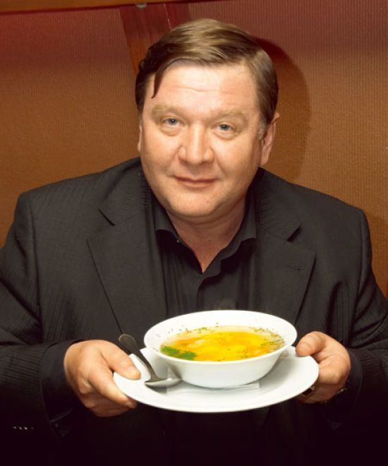 Помер відомий російський актор Роман Мадянов, який підтримував війну і збирався на Донбас