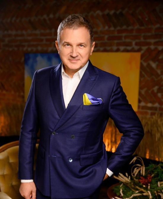 Юрій Горбунов показався на милицях і розповів про пережиту операцію