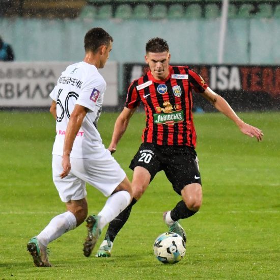 "Полісся" обіграло "Карпати" та піднялося на друге місце в УПЛ (відео)