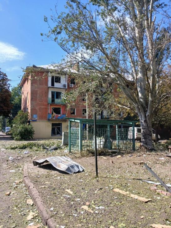 РФ обстріляла Курахове "Ураганами": чотири людини загинули, дев'ять поранені