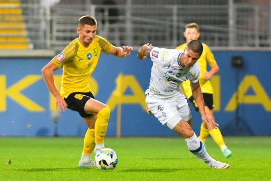 "Динамо" розгромило "Лівий Берег" та повернулося на вершину УПЛ (відео)