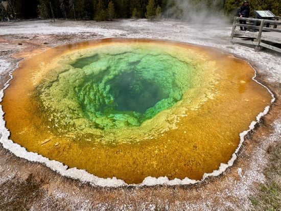 Туристи спотворили одне з найкрасивіших місць на планеті: причиною стала всім відома прикмета
