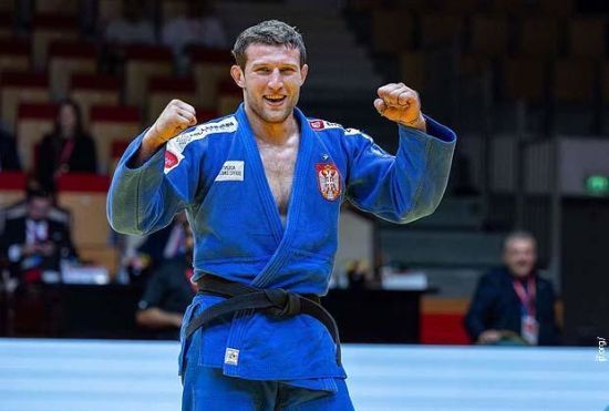 Сербський дзюдоїст отримав дискваліфікацію за те, що перехрестився під час Олімпіади – деталі