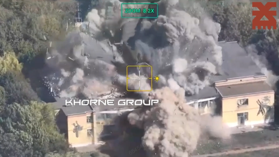 Бійці ЗСУ знищили будівлю з російською піхотою у Курській області: відео