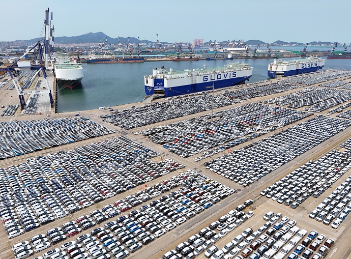 Автодилери в Китаї очікують на збитки у 20 мільярдів доларів: причини