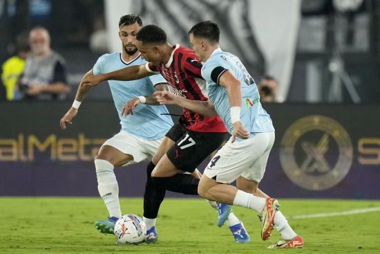 "Лаціо" та "Мілан" розійшлися бойовою нічиєю в матчі 3-го туру Серії А (відео)
