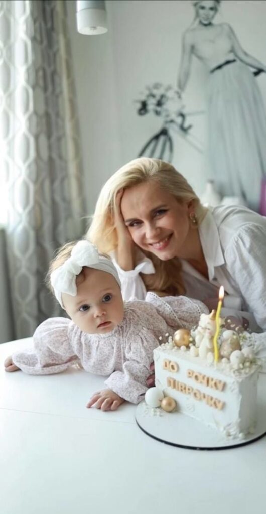 Лілія Ребрик показала перше досягнення 6-місячної доньки та як вітала її зі святом: "Не віриться"