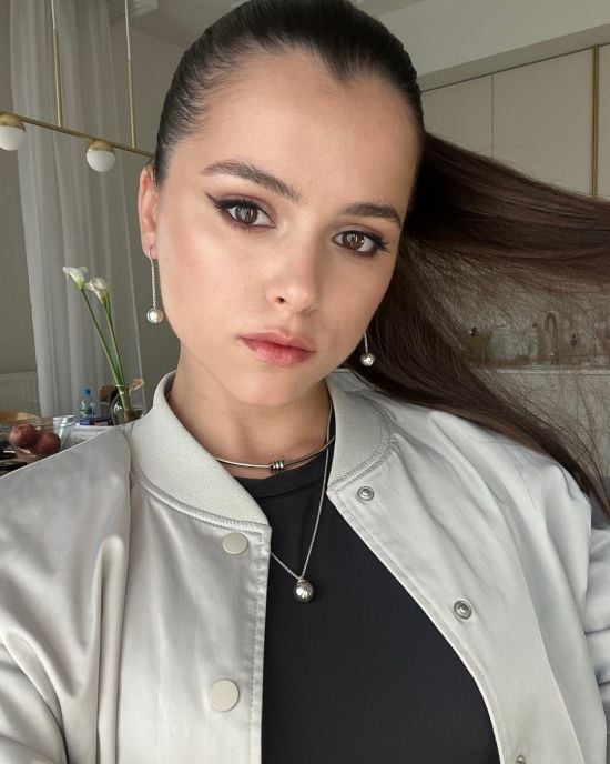 Міла Сивацька показала рідкісні романтичні фото з нареченим і привітала його з важливим святом