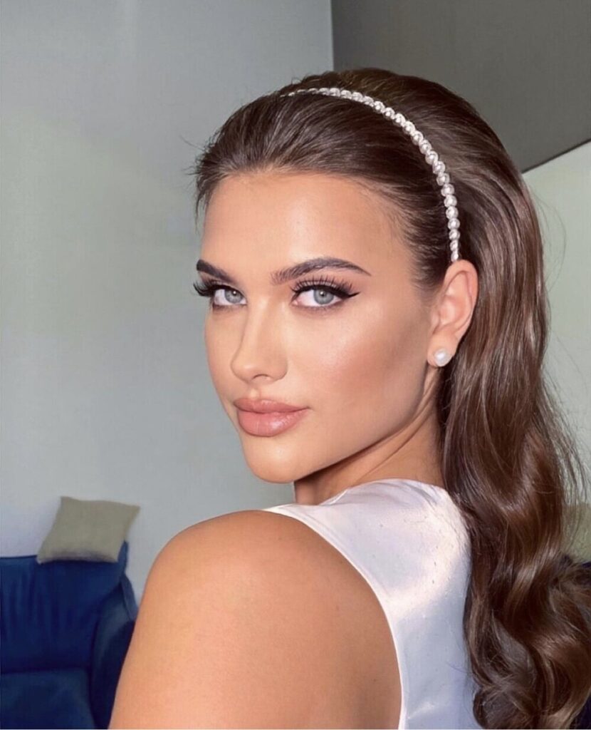 «Люди мають не забувати про українську культуру»: ведуча хіт-параду SVOI Марта Пилипів про роботу та українську музику