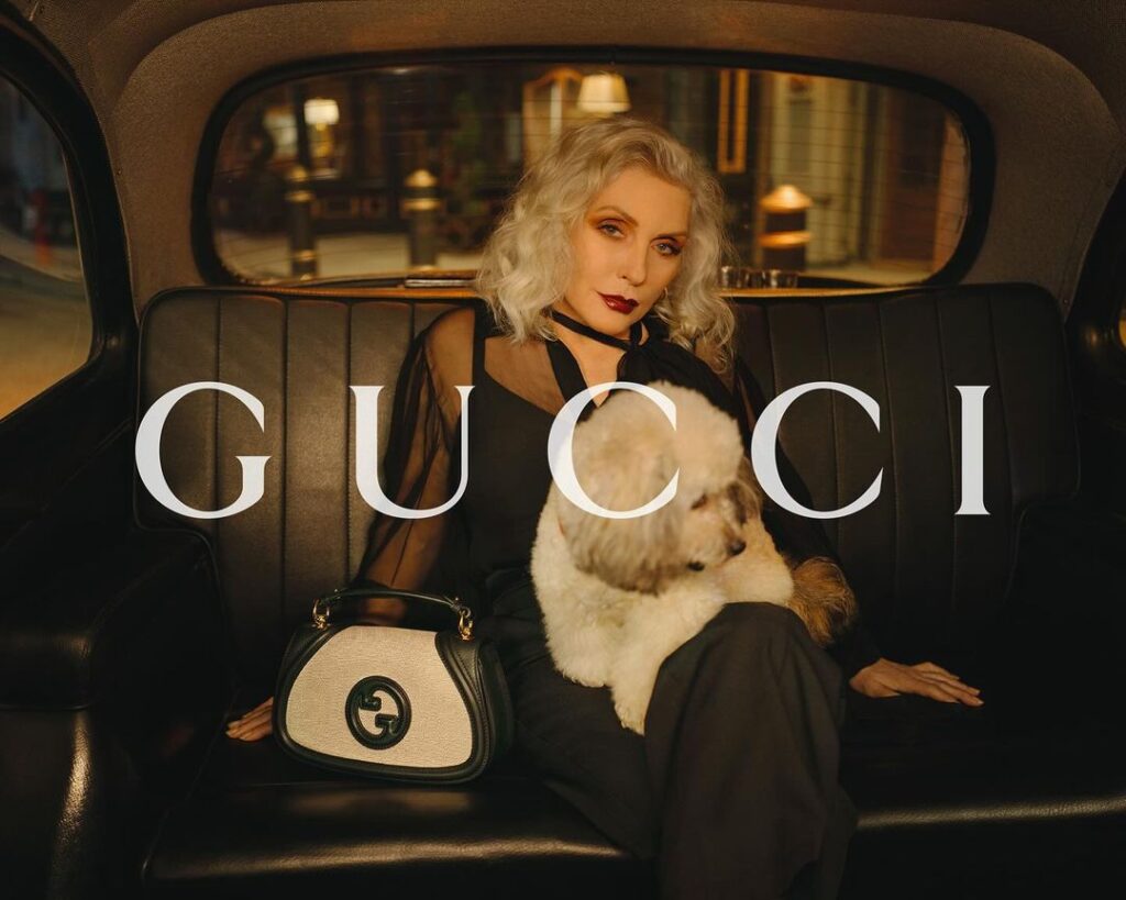 Деббі Гаррі рекламує сумку Gucci Blondie Деббі Гаррі рекламує сумку Gucci Blondie