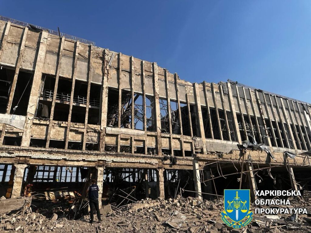 росія зруйнувала Палац спорту в Харкові