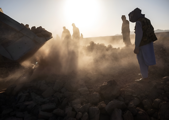 Таліби стирають індивідуальність жінок в Афганістані — Bild