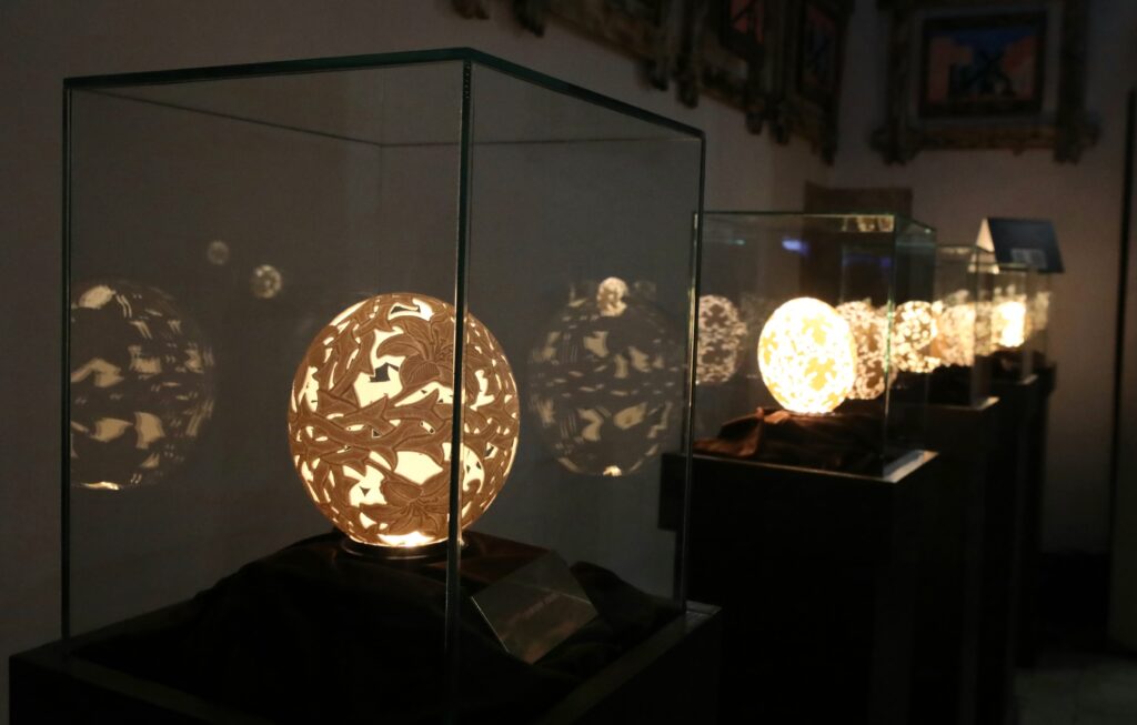 У Києві відкрилася виставка унікальних робіт, врятованих з-під обстрілів