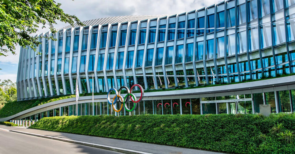 Україна обурена висловлюваннями МОК щодо можливого повернення росії у міжнародний спорт