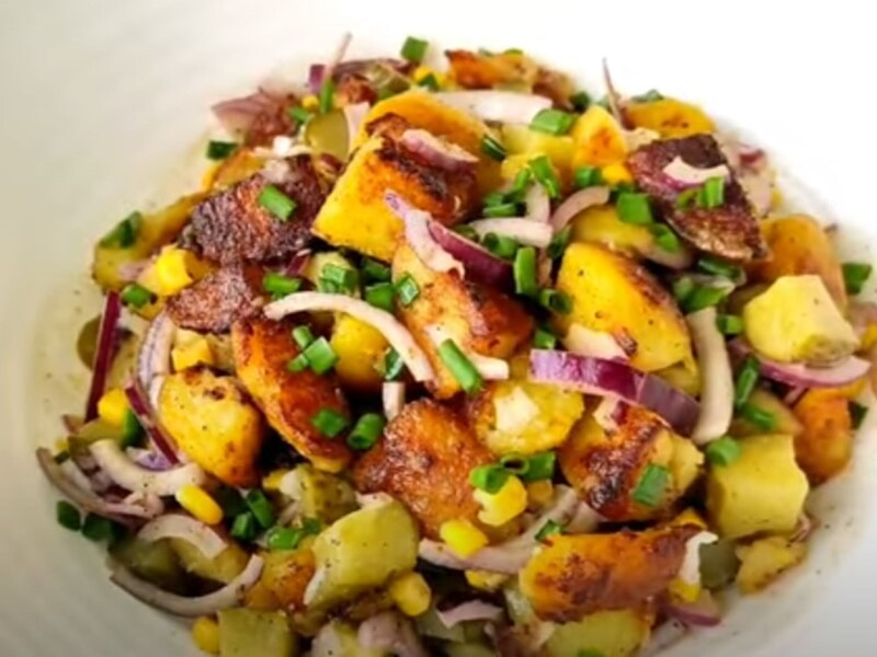 Змішайте це з обсмаженою картоплею – і приготований салат "здивує кожного". Бюджетний рецепт Змішайте це з обсмаженою картоплею – і приготований салат "здивує кожного". Бюджетний рецепт