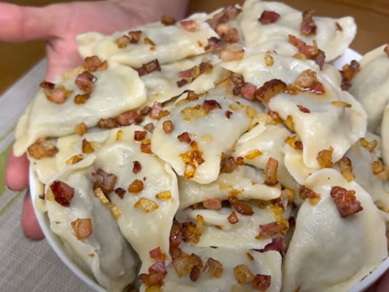 Додайте це до борошна – і від вареників неможливо буде відірватися. Рецепт тіста "на мільйон"