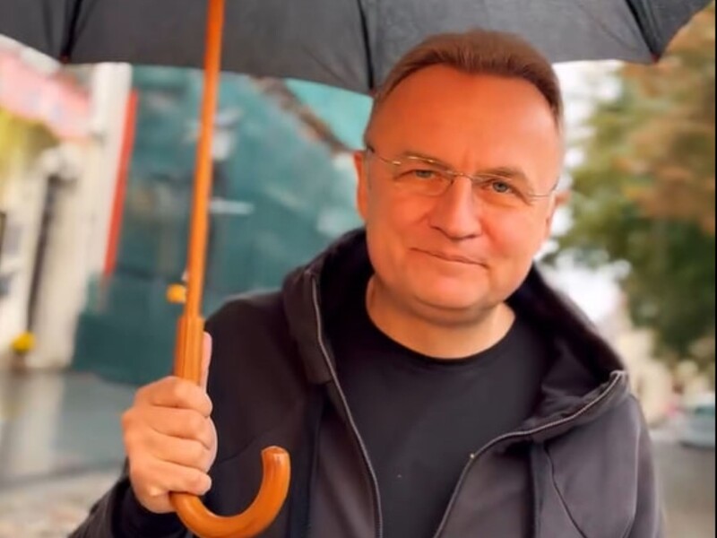 "Нічим не здивував". Мер Львова Садовий розповів Ніколасу Кармі, скільки коштує його look. Відео "Нічим не здивував". Мер Львова Садовий розповів Ніколасу Кармі, скільки коштує його look. Відео