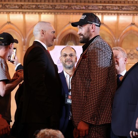 Промоутер Джошуа розповів, на кого поставив би гроші в реванші Усик – Ф'юрі