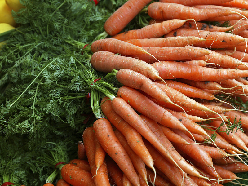 "Вам сподобається". Скористайтеся цим способом – і морква виросте просто гігантською