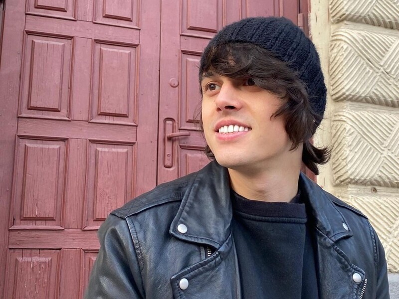 Alekseev розповів, скільки заплатив за свої вініри Alekseev розповів, скільки заплатив за свої вініри