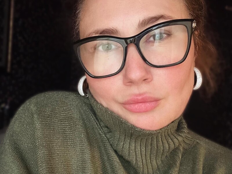 "Ця арттерапія дуже гармонізує". Мозгова показала свій малюнок